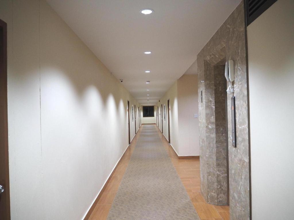 Regent Room Hotel Surat Thani Extérieur photo