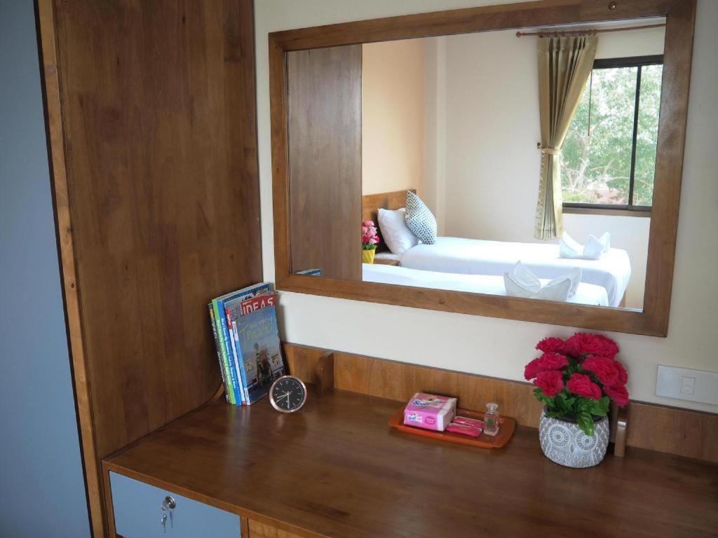 Regent Room Hotel Surat Thani Extérieur photo